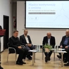 Między kontynuacją a zmianą