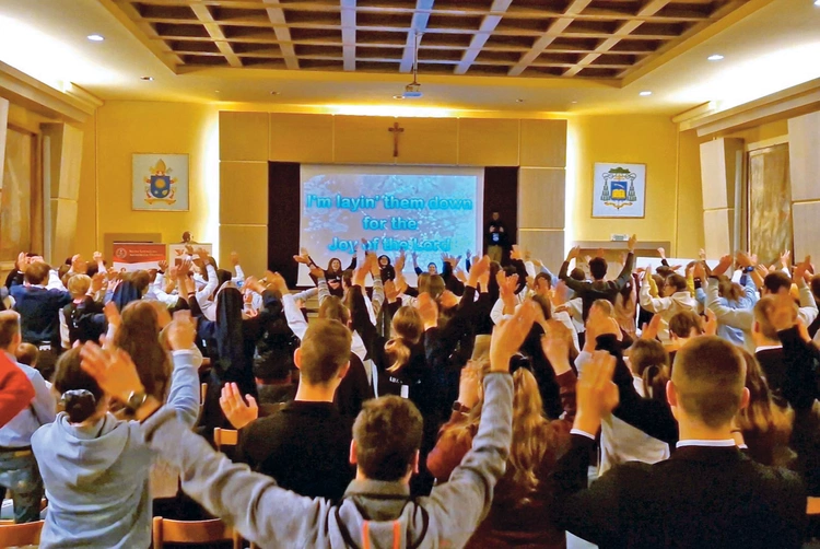 – Są młodzi ludzie w Kościele, którzy chcą działać. Takie młodzieżowe wydarzenia dają duchową moc do trwania w wierze i dzielenia się jej doświadczeniem z innymi – powiedziała Marta Napiórkowska, jedna z uczestniczek.