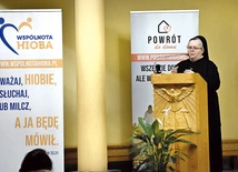 – Tematyka, jaką chcemy podejmować w akademii, nie będzie wyłącznie religijna, ale również dotykająca rozwoju osobowości samych rodziców – mówi s. Kłusek.