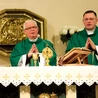 Mszę św. celebrowali ks. Marek Janas i ks. Karol Piłat.