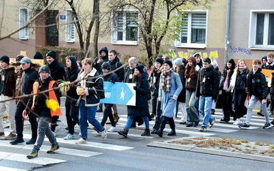 Prawie 200 młodych wzięło udział w pielgrzymce.