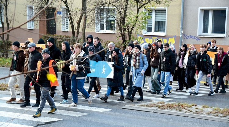 Prawie 200 młodych wzięło udział w pielgrzymce.