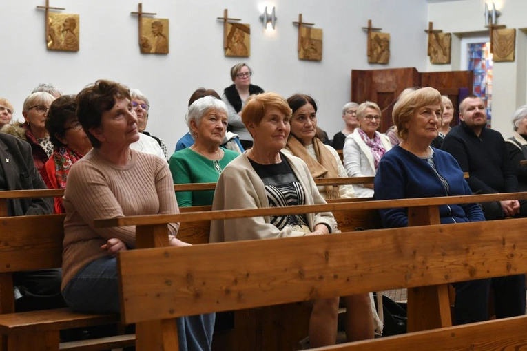 Rekolekcje parafialnych zespołów Caritas w Rokitnie