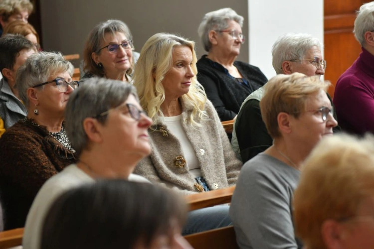 Rekolekcje parafialnych zespołów Caritas w Rokitnie