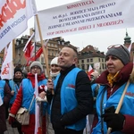 Wielka manifestacja w obronie dzieci