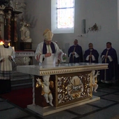 Polkowice. Poświęcenie ołtarza i... nas