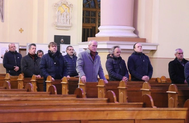 Męski Różaniec Rycerzy Kolumba 