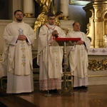 Roraty z pasterzem diecezji w Białej Rawskiej
