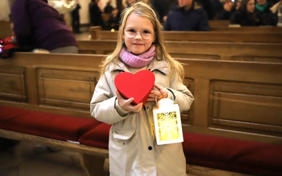 Biała Rawska. Roraty z biskupem łowickim