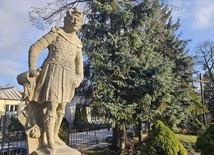 Figura św. Floriana wróciła do Końskich