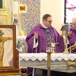 Tarnów-Krzyż. Błogosławieństwo obrazu Chrystusa Ukrzyżowanego