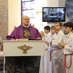 Tarnów-Krzyż. Błogosławieństwo obrazu Chrystusa Ukrzyżowanego
