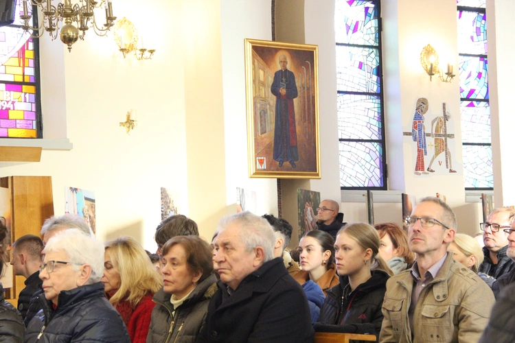Tarnów-Krzyż. Błogosławieństwo obrazu Chrystusa Ukrzyżowanego