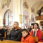 Tarnów-Krzyż. Błogosławieństwo obrazu Chrystusa Ukrzyżowanego
