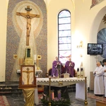 Tarnów-Krzyż. Błogosławieństwo obrazu Chrystusa Ukrzyżowanego