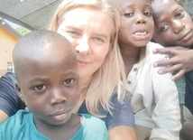 O bliskość chodzi i więzi! Dlatego Inese wraca do Zambii