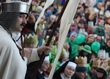 Orszak Trzech Króli 2025 ze zbiórką na zniszczone powodzią szkoły