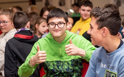 "Opowieść wigilijna", "Skrzypi wóz" i... przytulanie