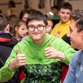 "Opowieść wigilijna", "Skrzypi wóz" i... przytulanie
