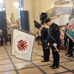 Poczty sztandarowe na barbórce w Sośnicy
