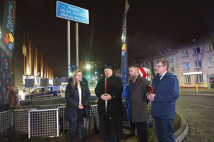 	Uroczystość odbyła się z udziałem władz samorządowych i duchowieństwa.
