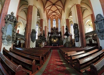 	Legnicka katedra czeka na diecezjan − pielgrzymów nadziei.