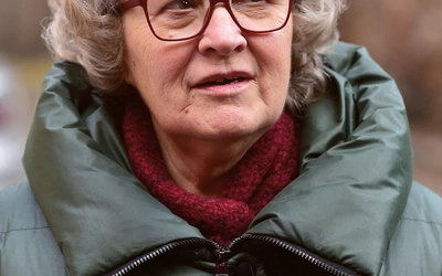 – Jestem wzruszona tą chwilą – mówi pani Irena.