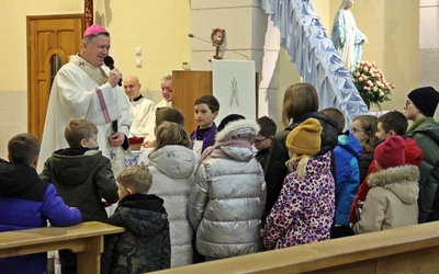Abp Kupny na roratach z "Małym Gościem Niedzielnym": Budujmy nasze życie na skale