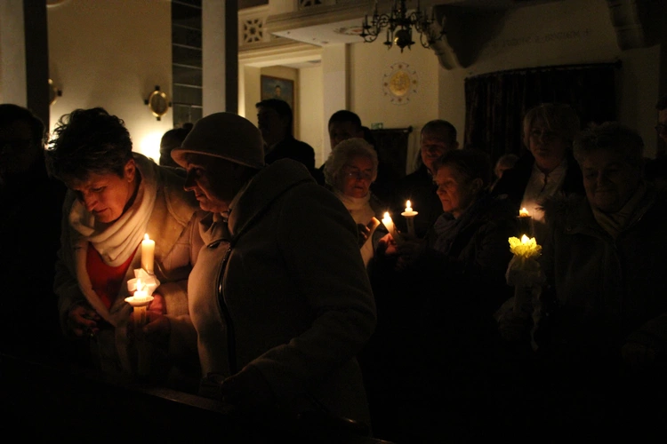 Strumienie Wody Żywej i odnowienie przyrzeczeń chrzcielnych