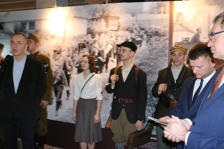 Wystawa w Muzeum AK o rzeczpospolitych partyzanckich