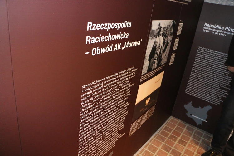 Wystawa w Muzeum AK o rzeczpospolitych partyzanckich