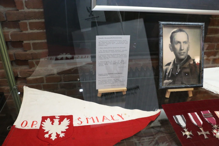 Wystawa w Muzeum AK o rzeczpospolitych partyzanckich