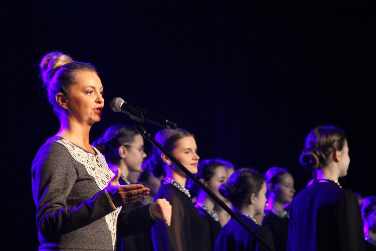 Chór Pueallae Orantes zaprosił na swój mikołajkowy koncert 1200 dzieci z Tarnowa i okolic