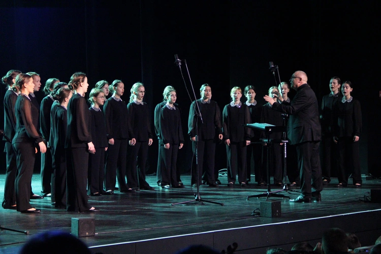 Chór Pueallae Orantes zaprosił na swój mikołajkowy koncert 1200 dzieci z Tarnowa i okolic