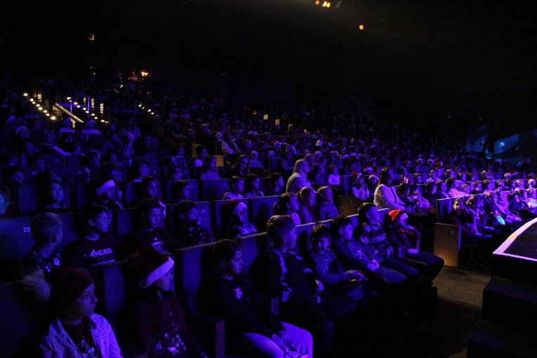 Tarnów. Koncert mikołajkowy Dziewczęcego Chóru Katedralnego „Puellae Orantes”
