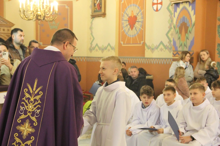 Błogosławieństwo nowych lektorów w Biegonicach