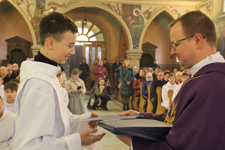Błogosławieństwo nowych lektorów w Biegonicach