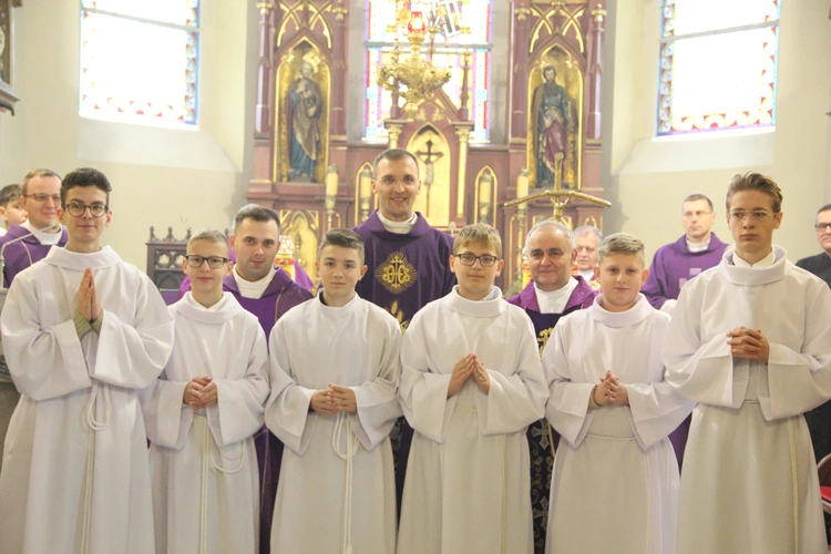 Błogosławieństwo nowych lektorów w Biegonicach