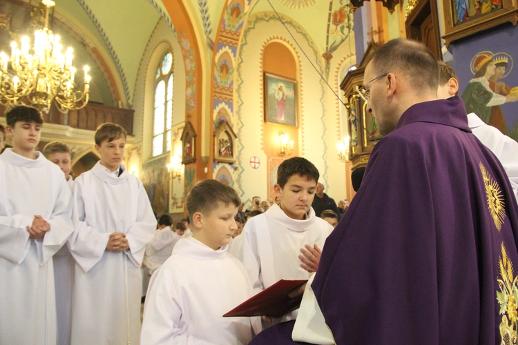 Błogosławieństwo nowych lektorów w Biegonicach