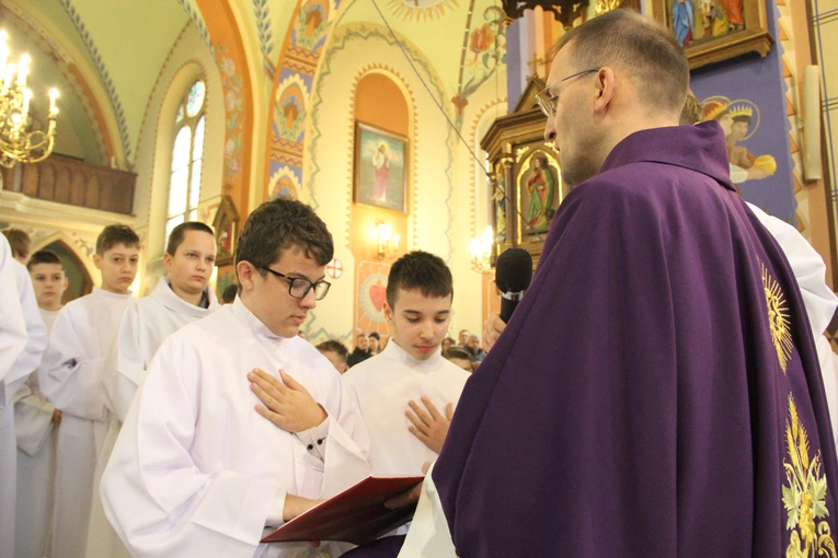 Błogosławieństwo nowych lektorów w Biegonicach