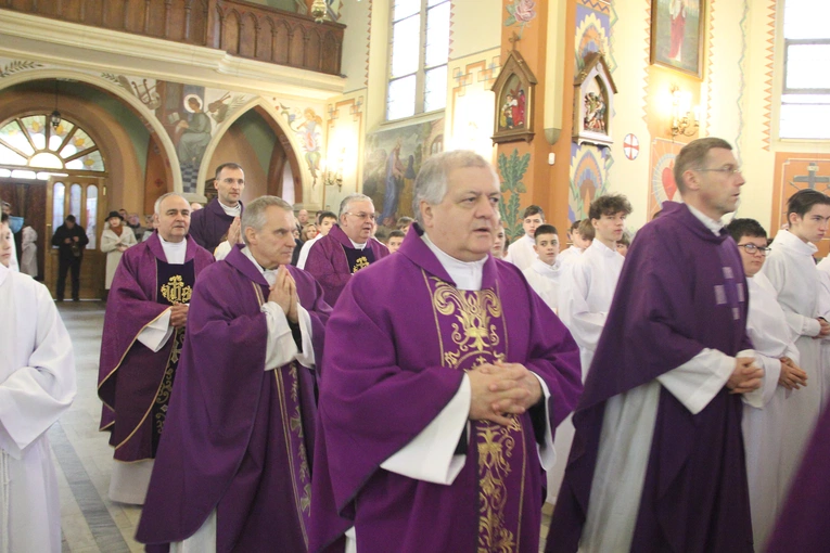 Błogosławieństwo nowych lektorów w Biegonicach