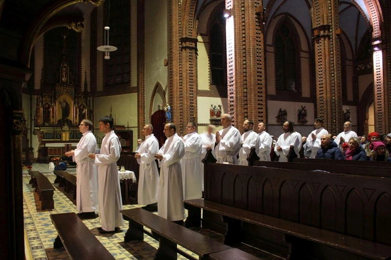 Nowi szafarze Komunii św.