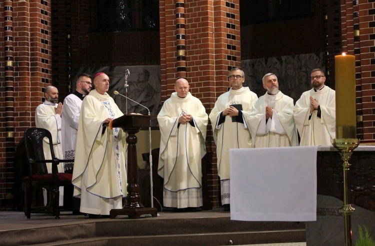 Nowi szafarze Komunii św.