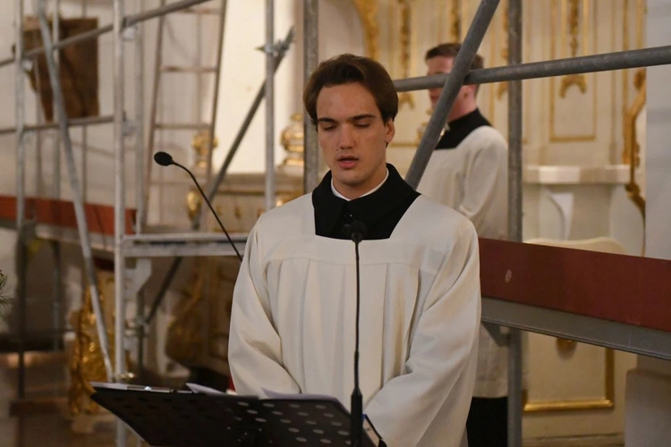 Obłóczyny i kandydatura w Rokitnie