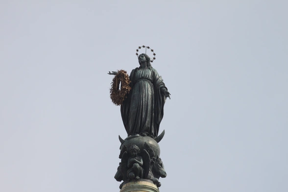 Figura Maryi Niepokalanej 