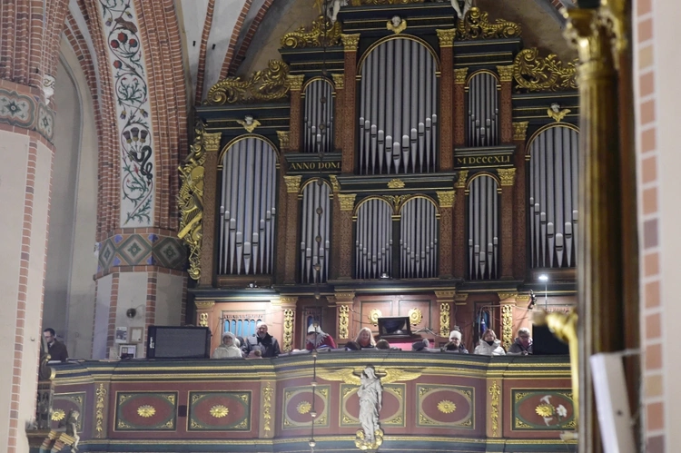 Reszel. 50-lecie posługi organisty Piotra Strzyżewskiego