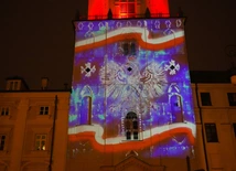 Historia, kultura i współczesność połączone ze sztuką - Iluminacje Miasta 