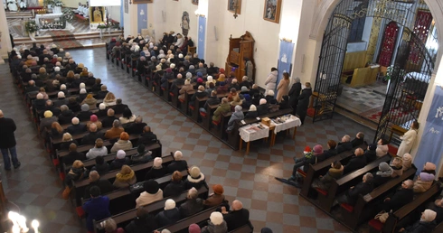 Przasnysz. Nasze zbawienie rozpoczęło się od zgody Maryi