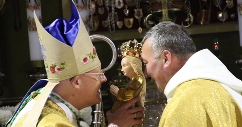 Skępe. Zapatrzeni w Niepokalaną