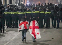 Gruzja stoi na rozdrożu: może pójść drogą albo ukraińskiej rewolucji godności, albo Łukaszenkowskiej Białorusi